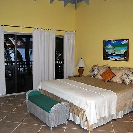 Fort Recovery Beachfront Villa & Suites Freshwater Pond Exterior photo